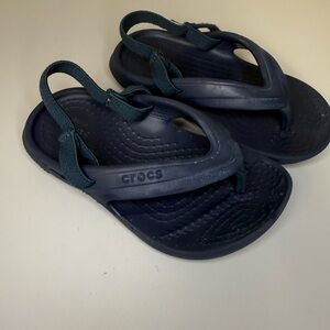 Crocs Boys Size 6 Unisex‎ Child Classic Flip Sandals Navy Blue